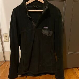 Black Fleece Pullover